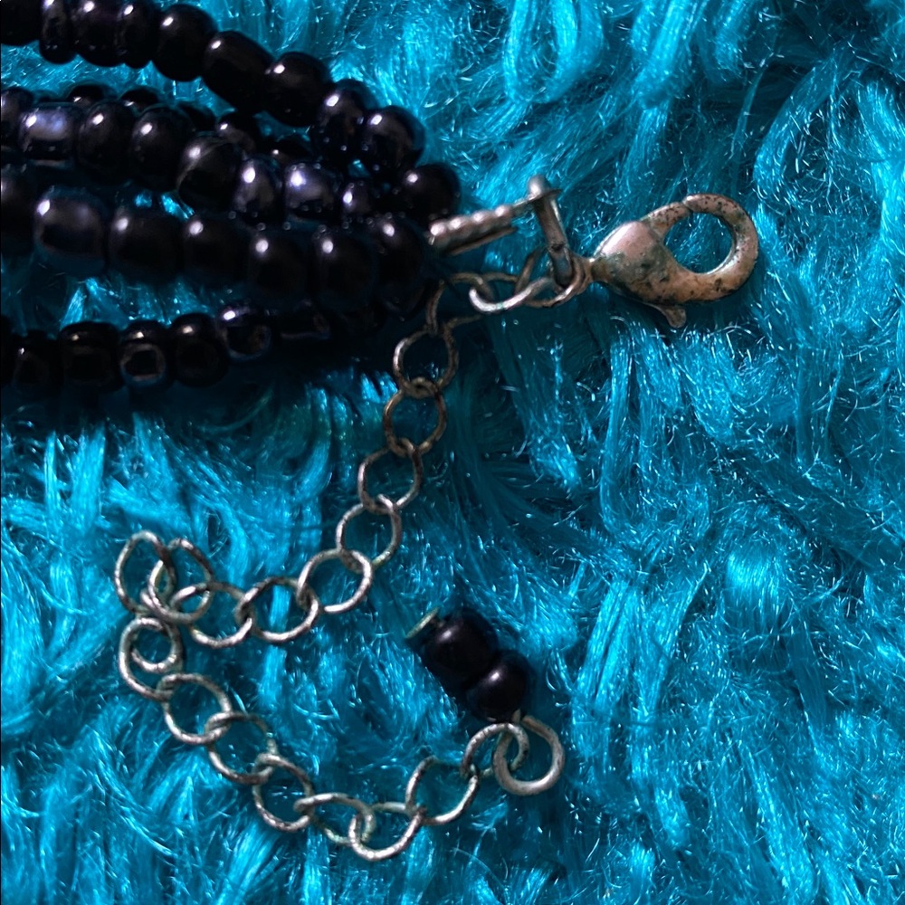 Black Five-Strand Beaded Necklace - Picture 16 of 16